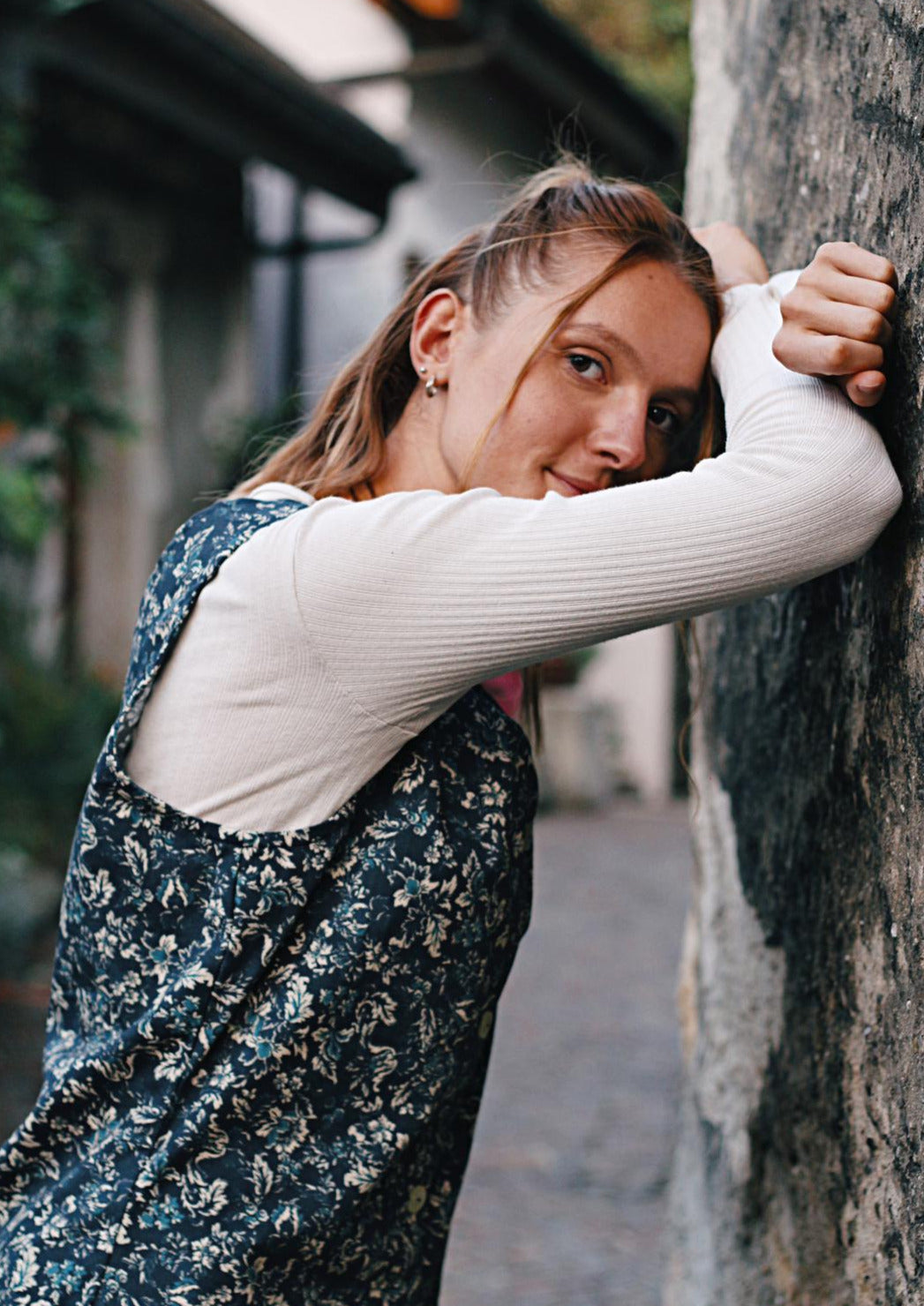 Robe salopette Nyssa denim fleuri - pièce unique