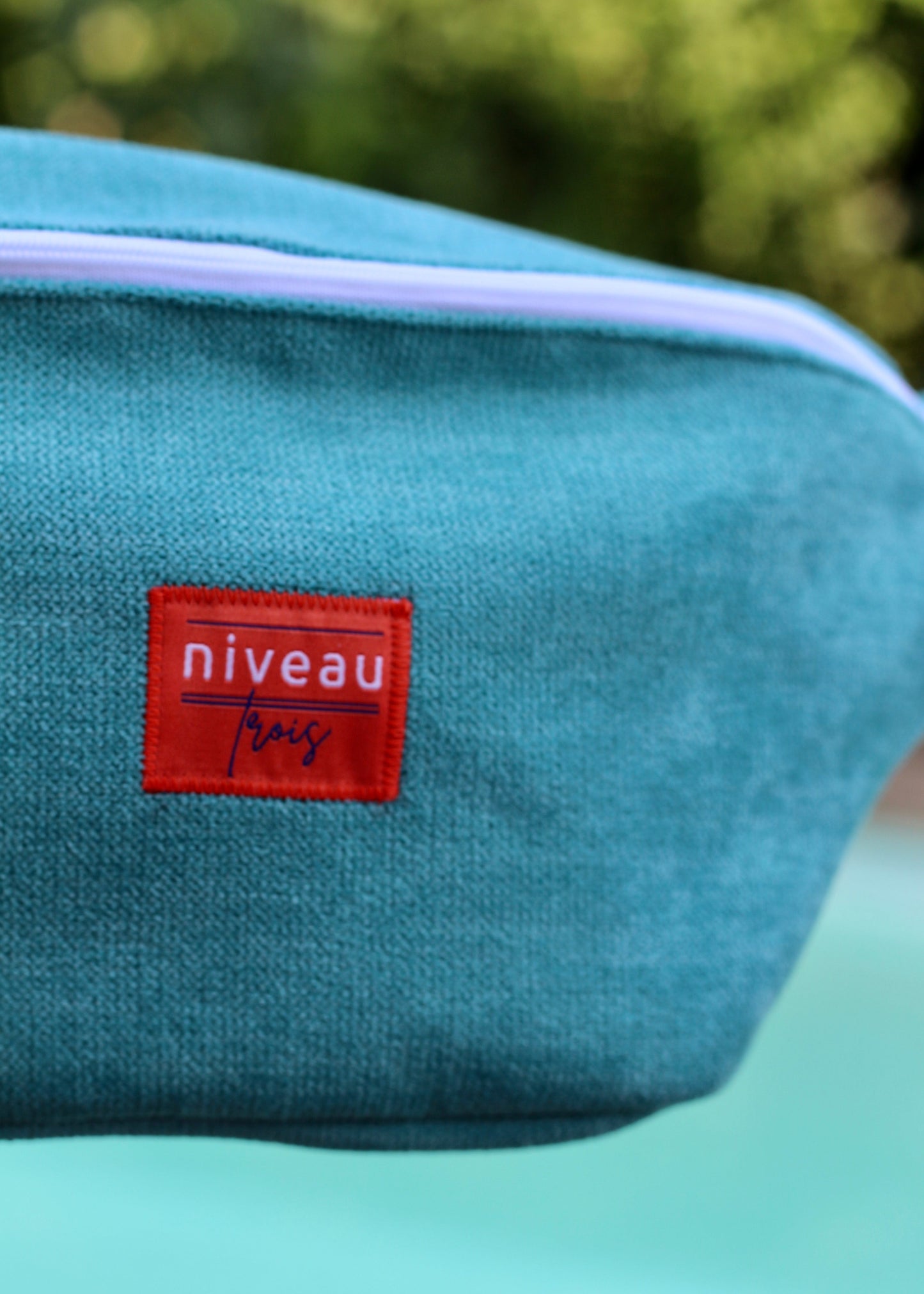 Banane Tchikita velours turquoise