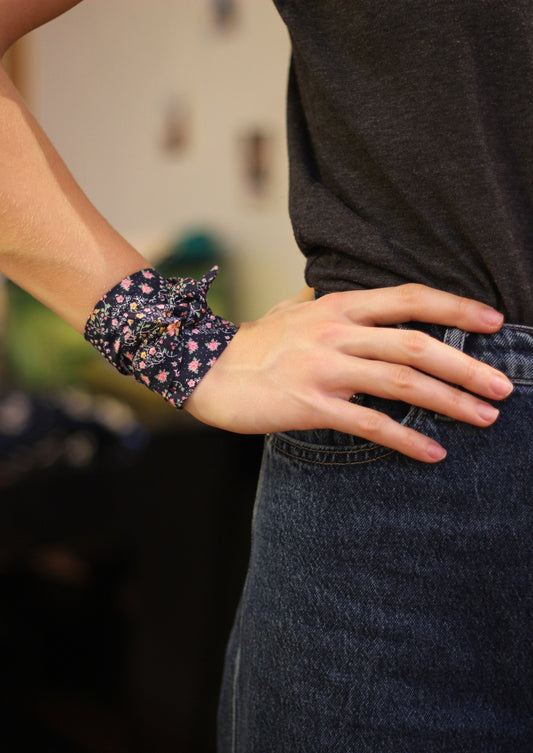 Foulard Rosa en toile fleurie