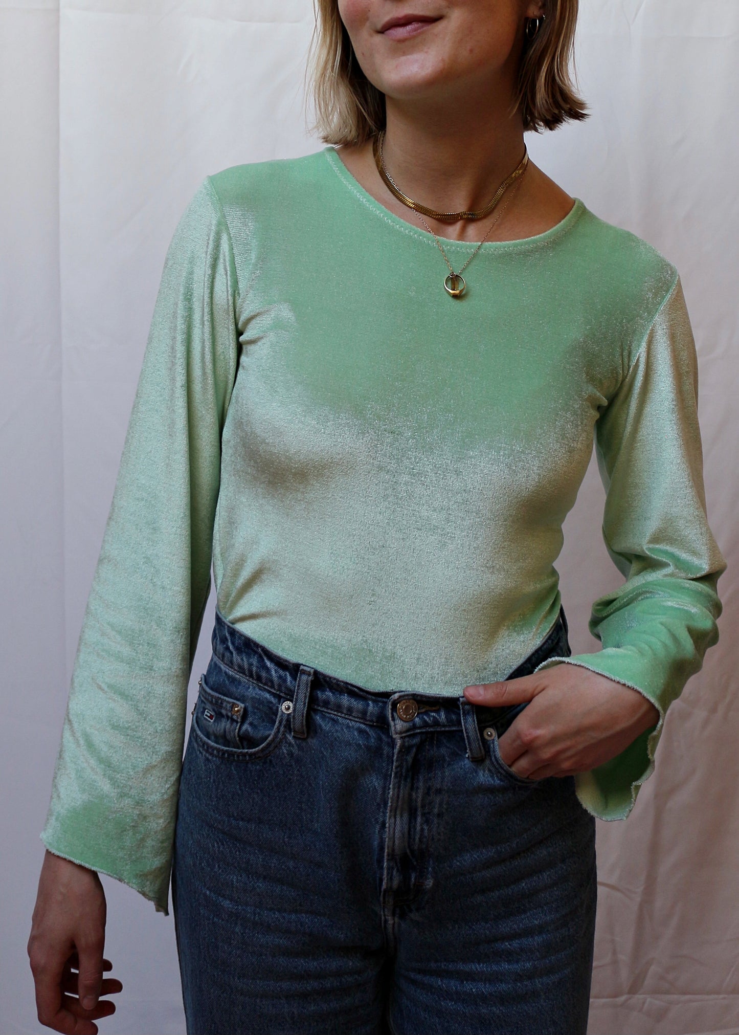 Haut Cara dos nu vert