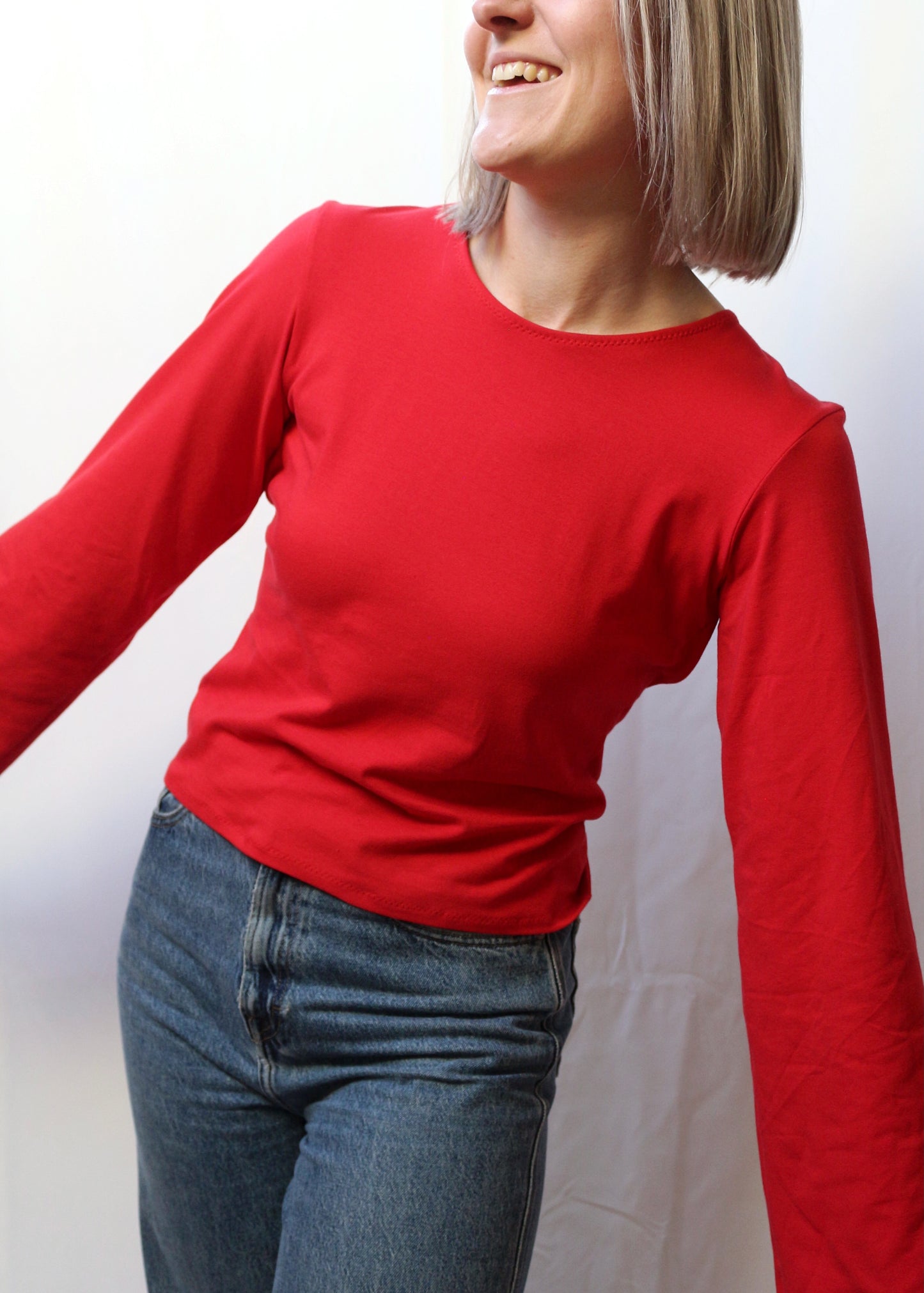 Haut Cara dos nu rouge