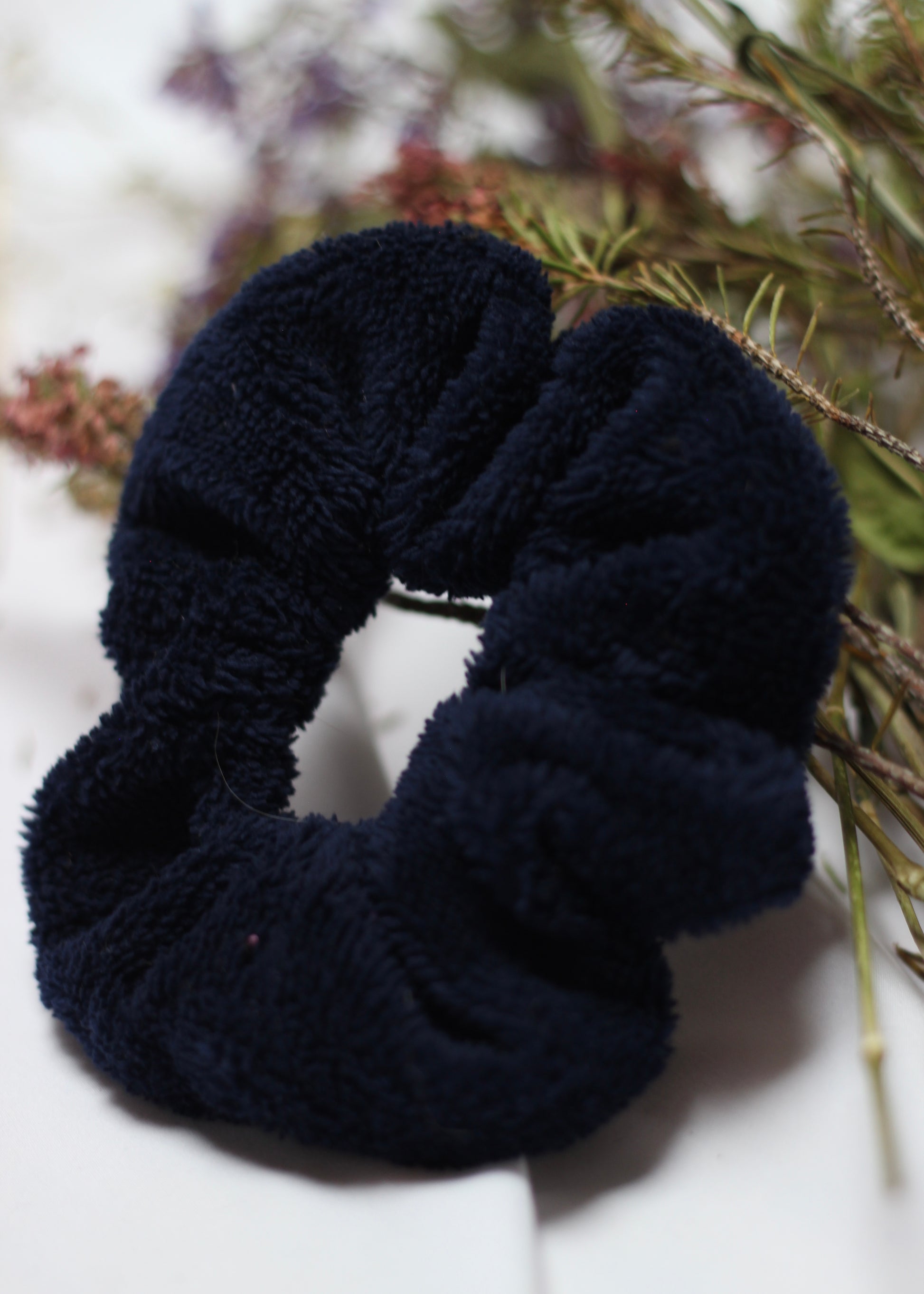 Chouchou scrunchie en éponge bambou noir