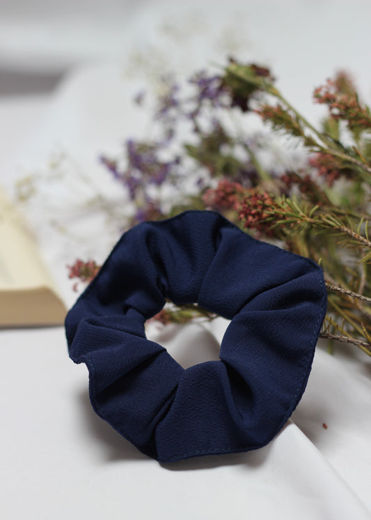 Chouchou scrunchie bleu indigo