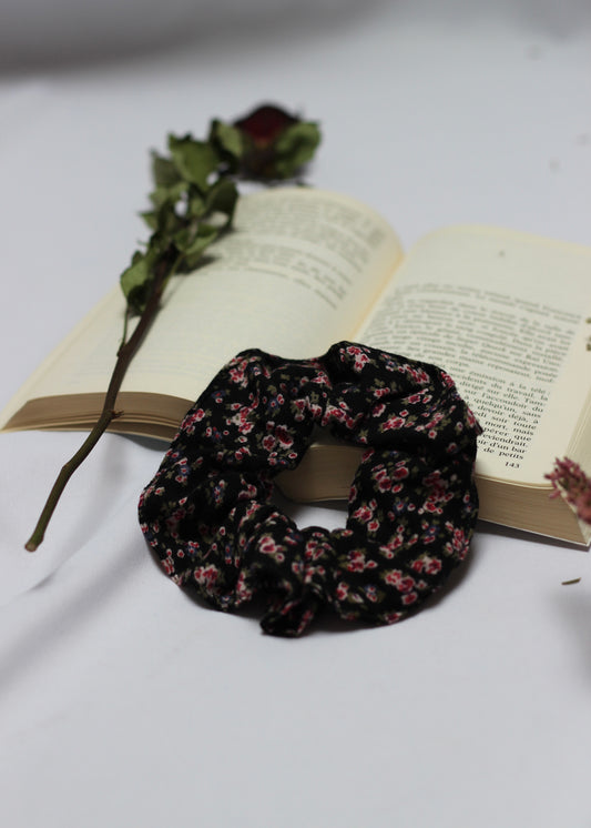 Chouchou scrunchie motif fleurs liberty